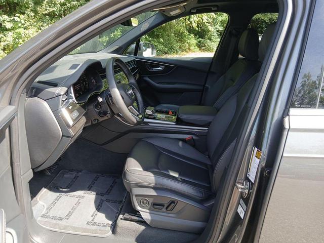 Photo of 2025 Samurai Gray Metallic Audi Q7