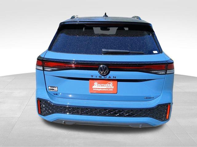 Photo of 2025 Monterey Blue W/Black Roof Volkswagen Tiguan