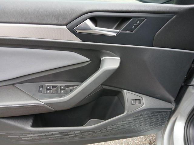 Photo of 2025 Pyrite Silver Metallic Volkswagen Jetta