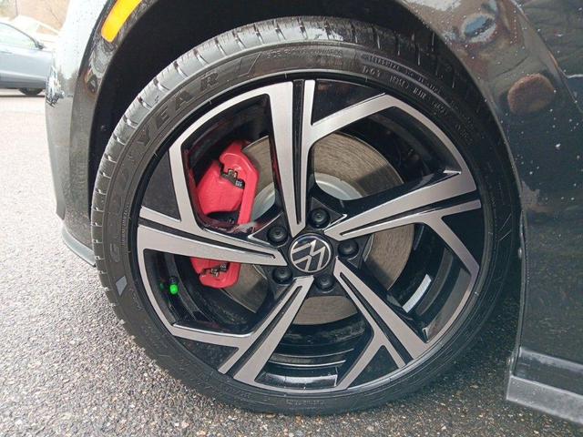 Photo of 2024 Deep Black Pearl Effect Volkswagen Golf GTI