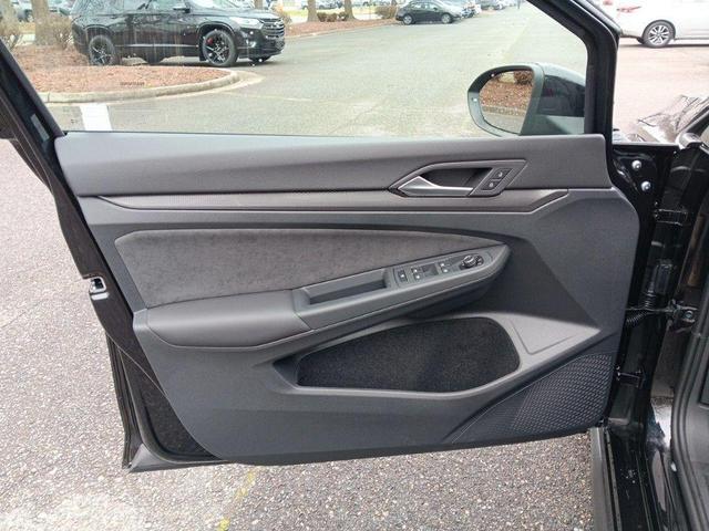 Photo of 2024 Deep Black Pearl Effect Volkswagen Golf GTI
