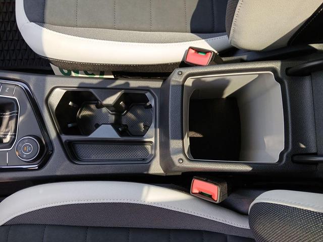 Photo of 2025 Platinum Gray Metallic Volkswagen Taos