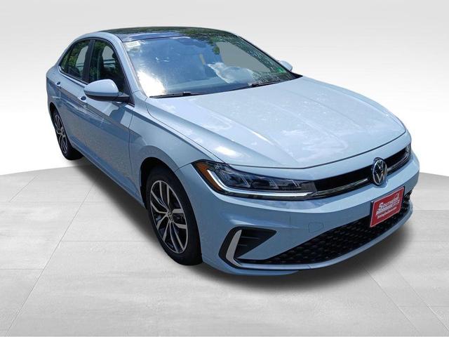 Photo of 2025 Alpine Grey Volkswagen Jetta