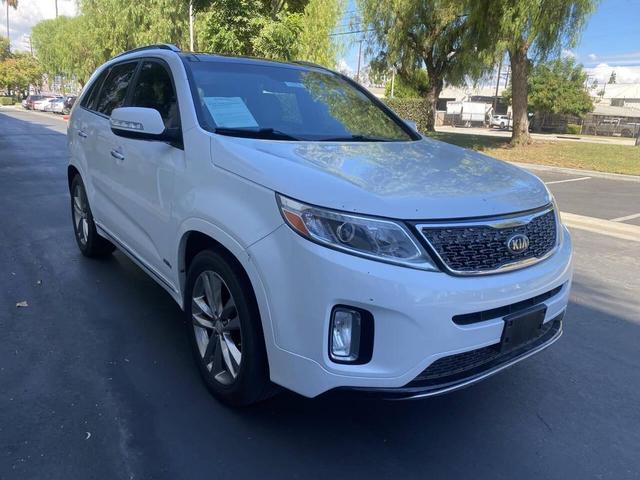Photo of 2015 Snow White Pearl Kia Sorento