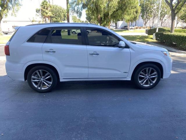 Photo of 2015 Snow White Pearl Kia Sorento