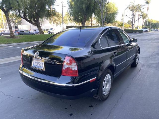 Photo of 2002 Black Volkswagen Passat