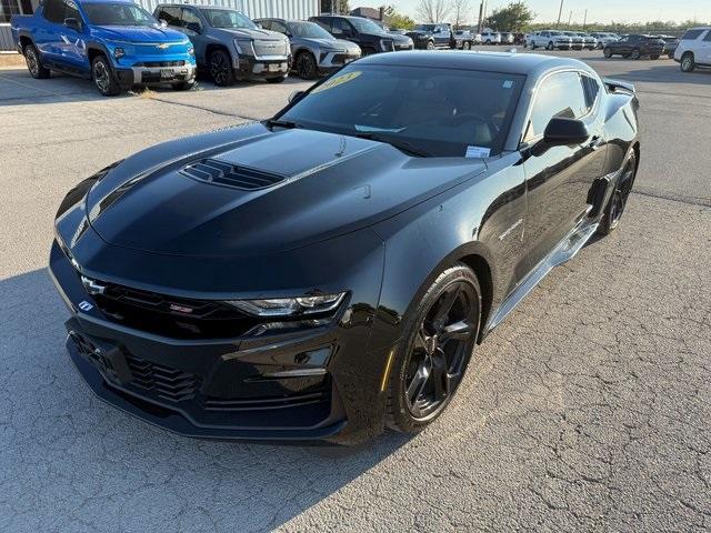 Photo of 2023 Black Chevrolet Camaro