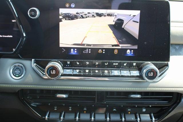 Photo of 2026 Summit White Chevrolet Colorado