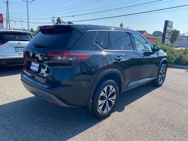 Photo of 2021 Super Black Nissan Rogue