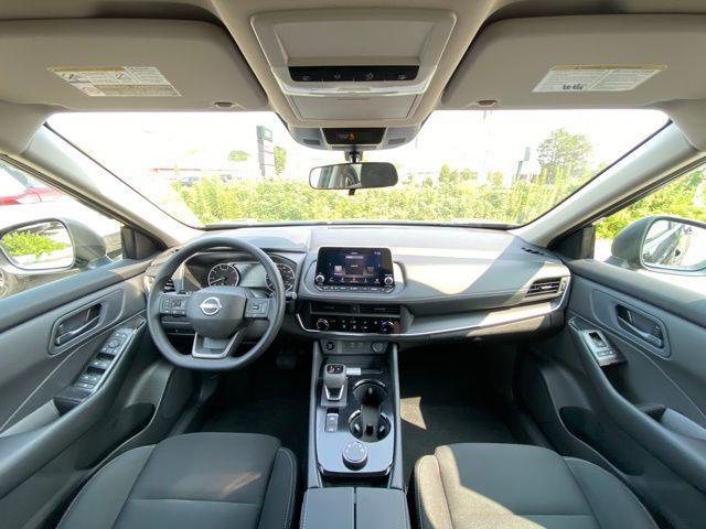 Photo of 2026 Super Black Nissan Rogue