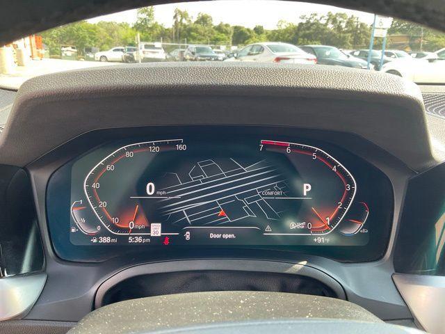 Photo of 2019 Jet Black BMW 330