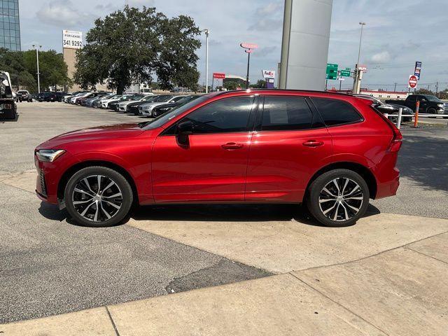 Photo of 2023 Fusion Red Metallic Volvo XC60