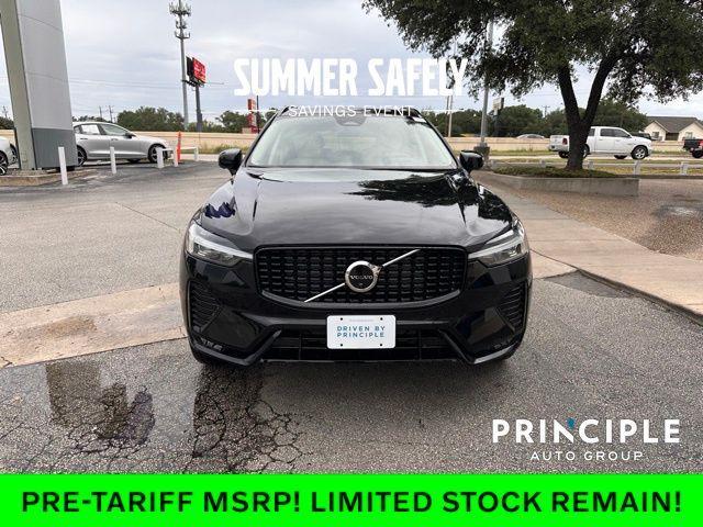 Photo of 2025 Onyx Black Metallic Volvo XC60