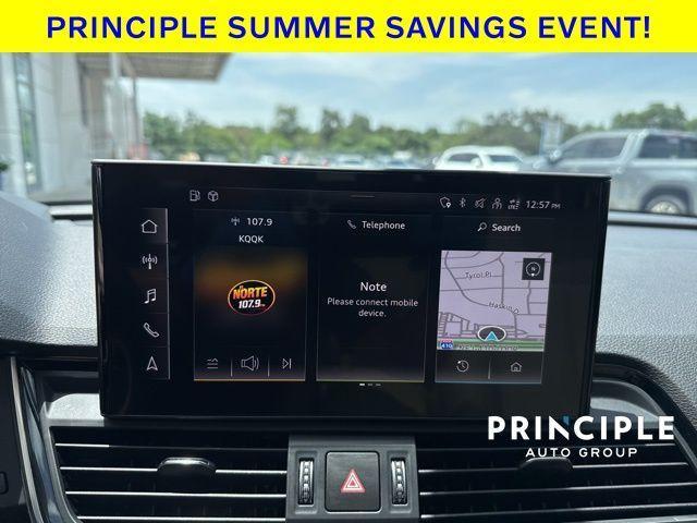Photo of 2022 Glacier White Metallic Audi Q5
