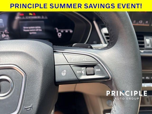 Photo of 2022 Glacier White Metallic Audi Q5