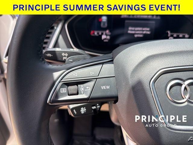 Photo of 2022 Glacier White Metallic Audi Q5