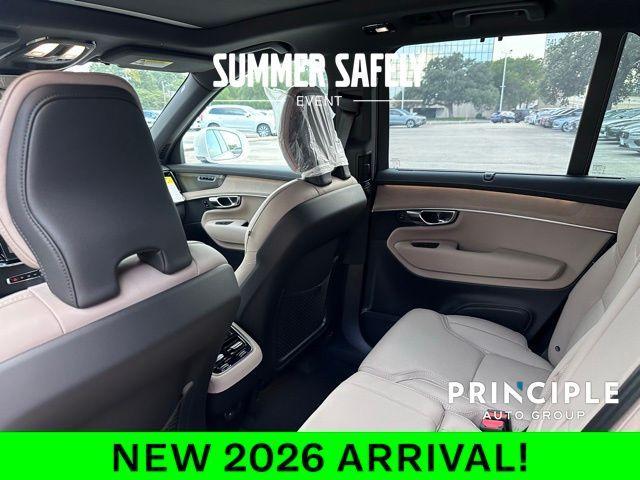 Photo of 2026 Crystal White Volvo XC90