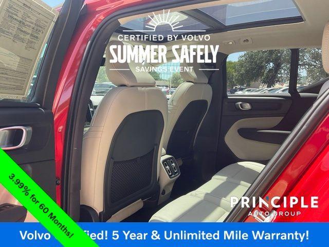 Photo of 2024 Fusion Red Metallic Volvo XC40