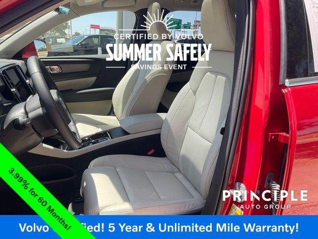 Photo of 2024 Fusion Red Metallic Volvo XC40