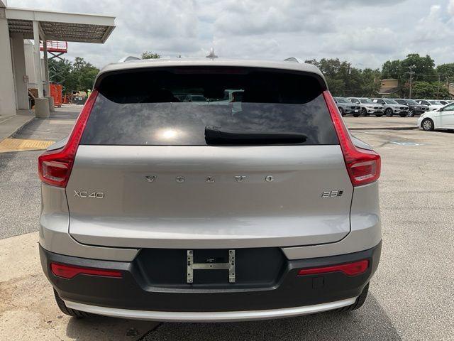 Photo of 2023 Silver Volvo XC40