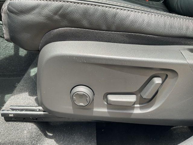 Photo of 2023 Silver Volvo XC40