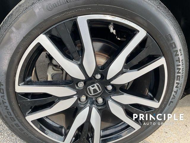 Photo of 2022 Platinum White Pearl Honda Pilot