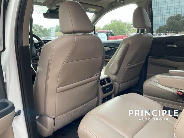 Photo of 2022 Platinum White Pearl Honda Pilot