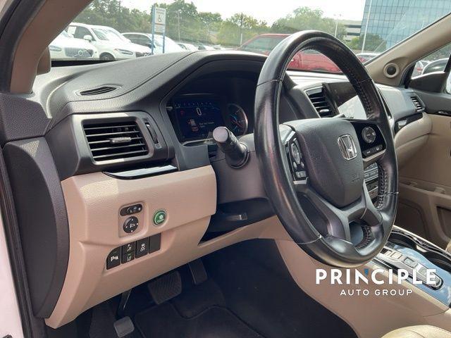 Photo of 2022 Platinum White Pearl Honda Pilot