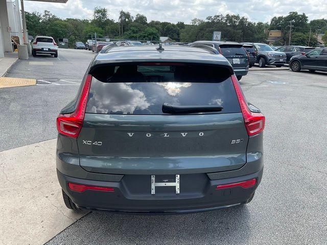 Photo of 2026 Forest Green Volvo XC40
