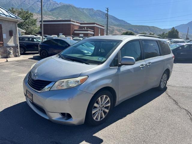 2012 Toyota Sienna