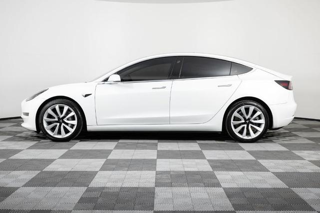 Photo of 2018 Pearl White Multi Tesla Model 3