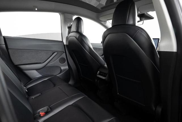 Photo of 2021 Black Tesla Model Y