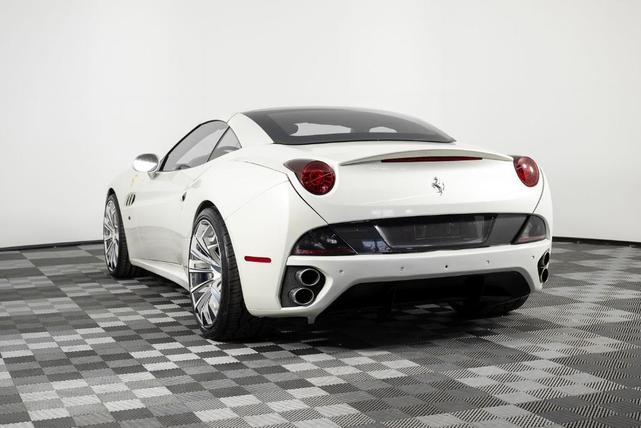 Photo of 2012 White Ferrari California