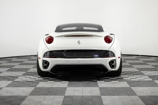 Photo of 2012 White Ferrari California
