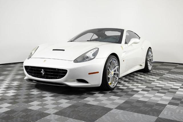 Photo of 2012 White Ferrari California