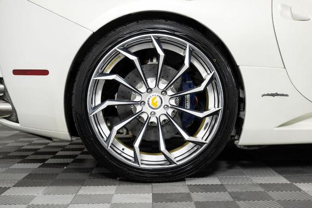 Photo of 2012 White Ferrari California