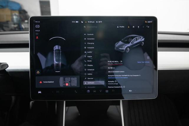 Photo of 2019 Midnight Silver Metallic Tesla Model 3