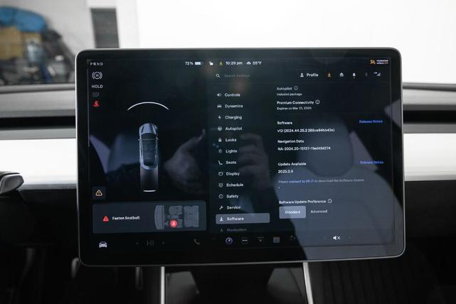 Photo of 2019 Midnight Silver Metallic Tesla Model 3