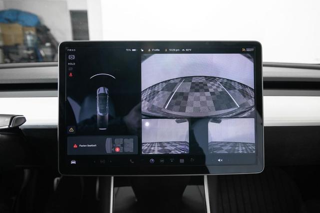 Photo of 2019 Midnight Silver Metallic Tesla Model 3