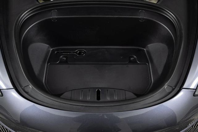 Photo of 2019 Midnight Silver Metallic Tesla Model 3