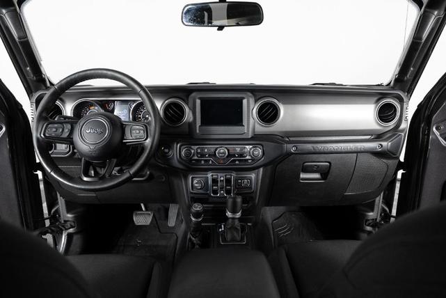 Photo of 2023 Black Jeep Wrangler