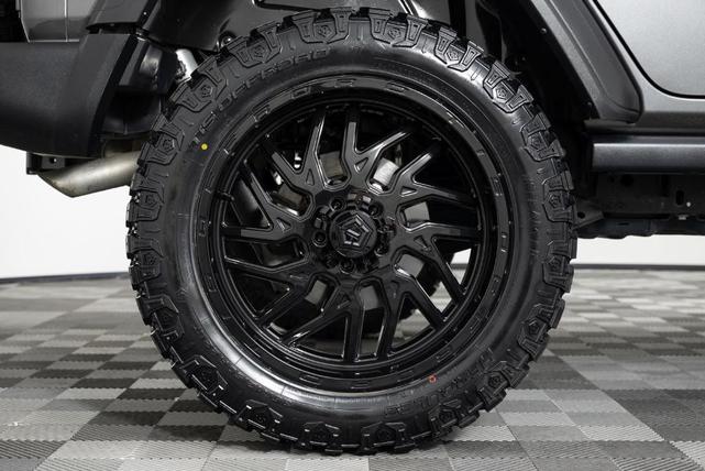 Photo of 2023 Black Jeep Wrangler