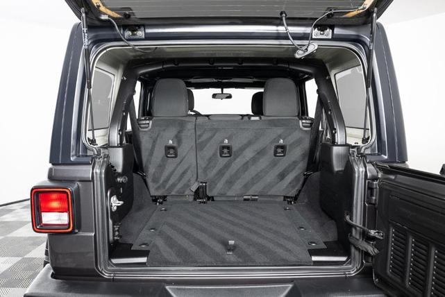 Photo of 2023 Black Jeep Wrangler