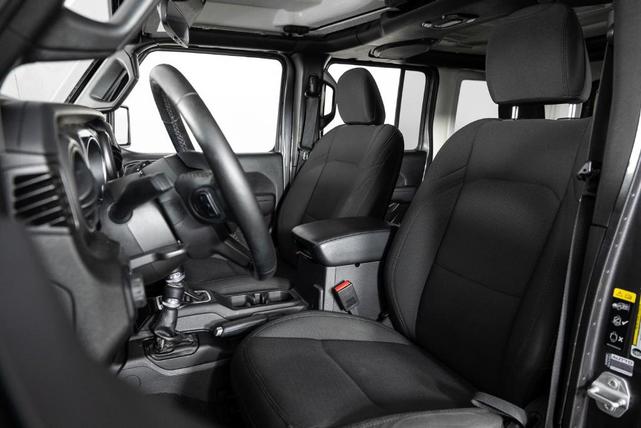 Photo of 2023 Black Jeep Wrangler