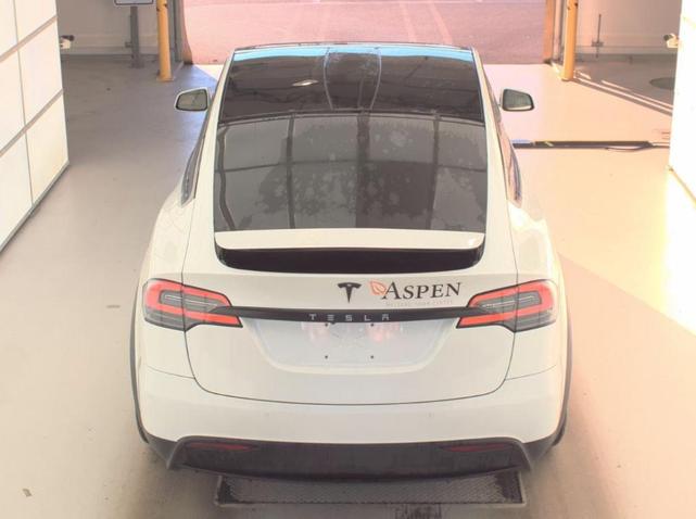 Photo of 2018 Pearl White Multi Tesla Model X