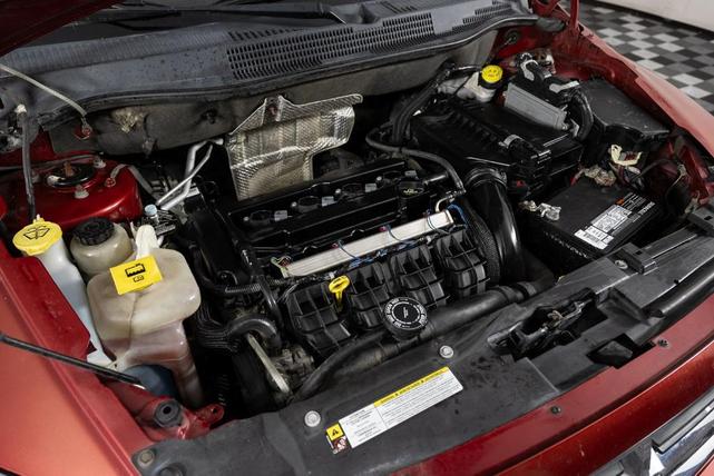 Photo of 2010 Inferno Red Crystal Pearlcoat Dodge Caliber