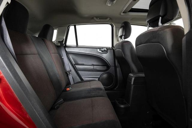Photo of 2010 Inferno Red Crystal Pearlcoat Dodge Caliber