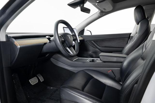 Photo of 2021 Pearl White Multi Tesla Model Y