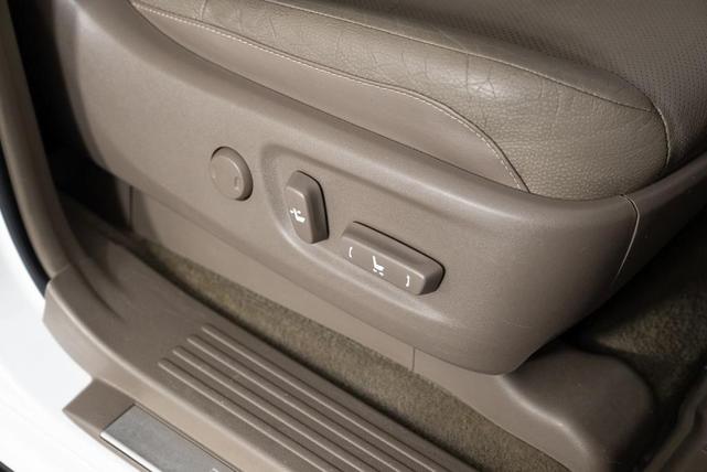 Photo of 2015 White Lexus GX 460