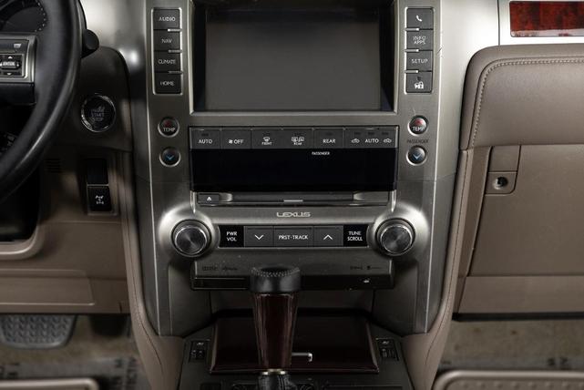 Photo of 2015 White Lexus GX 460